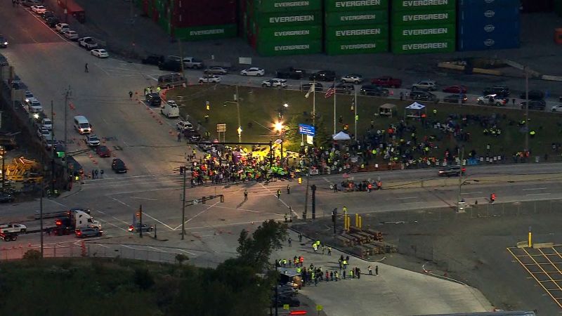 See what’s happening at New Jersey port after strike begins