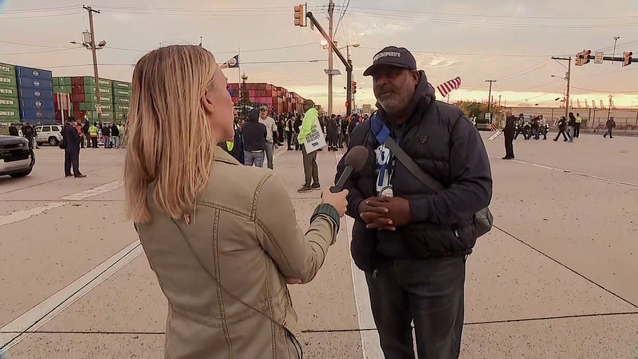 Tyreke Wells speaks to CNN's Vanessa Yurkevich on October 1 in Elizabeth, New Jersey.