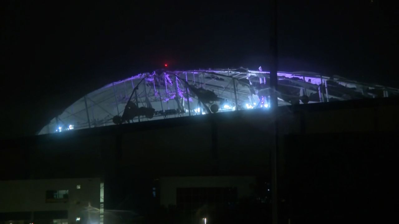 Video: Tropicana Field roof blown off by Hurricane Milton’s winds | CNN