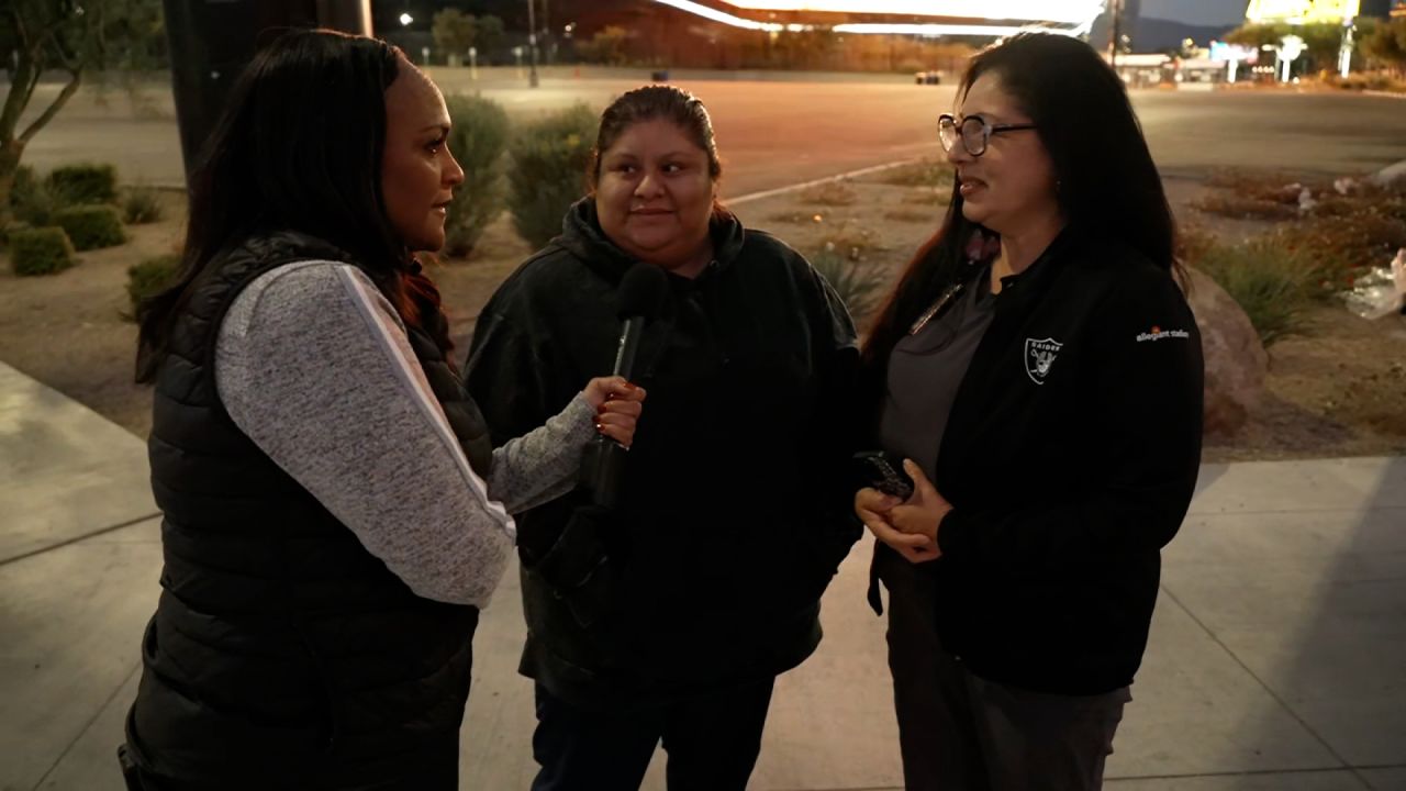 Elizabeth Garcia, center, and Christina Neri, right, speak with CNN's Stephanie Elam.