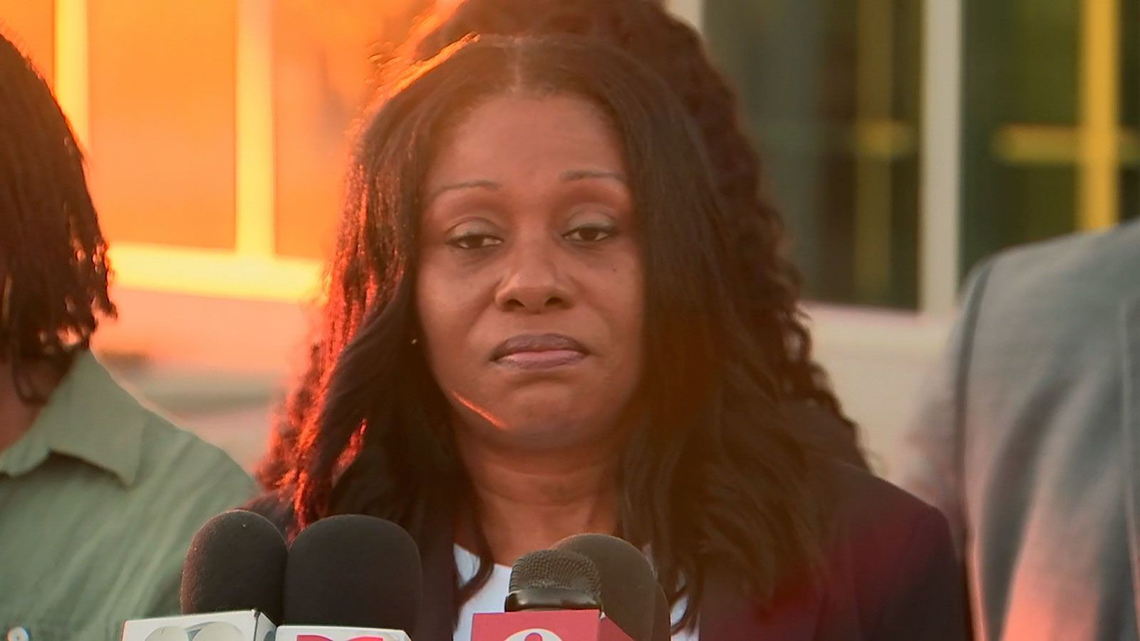 Pamela Dias habla después de la sentencia de Susan Lorincz por la muerte de la hija de Dias, "AJ" Owens.