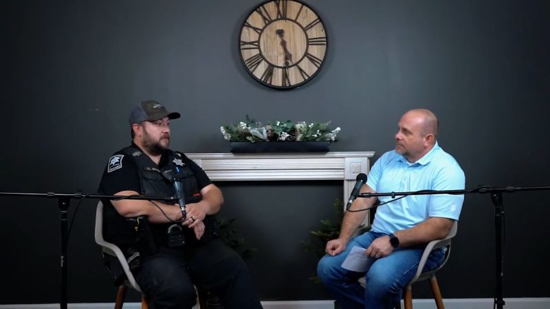 Officer describes confronting Apalachee High School shooter in smoky hallway and says the tragedy could have been much worse | CNN