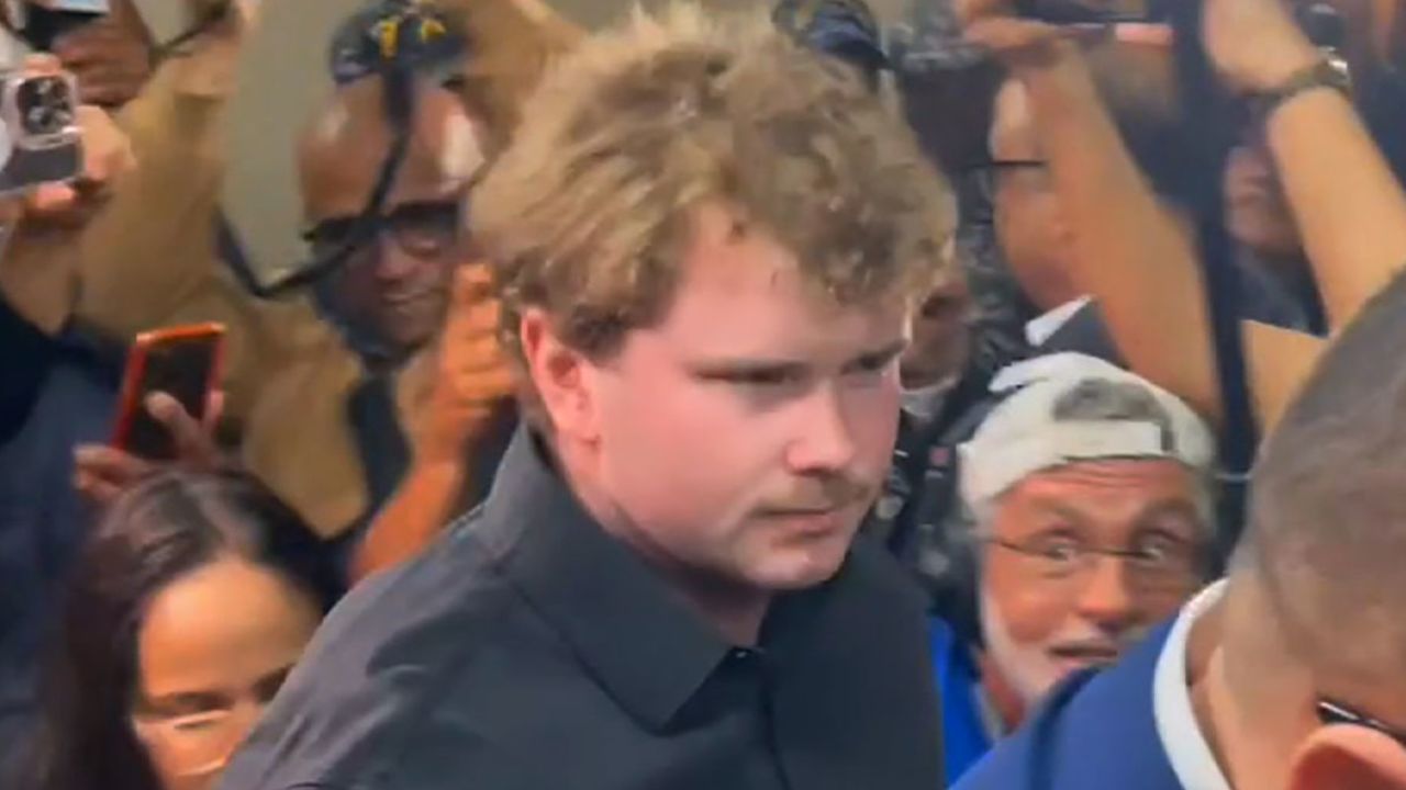 Joshua Riibe enters a courtroom in Higüey, Dominican Republic, on Tuesday ahead of a hearing to ask a judge for freedom to return home.