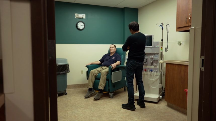 Tim Andrews takes Dr. Sanjay Gupta to his former dialysis center.