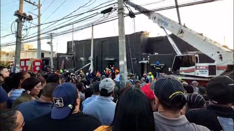 Al menos 15 personas murieron y decenas más se encuentran heridas tras colapsar el techo de la discoteca Jet Set en Santo Domingo, República Dominicana.
