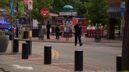 Policía en la escena en Boulder, Colorado, el domingo 1 de junio de 2025.