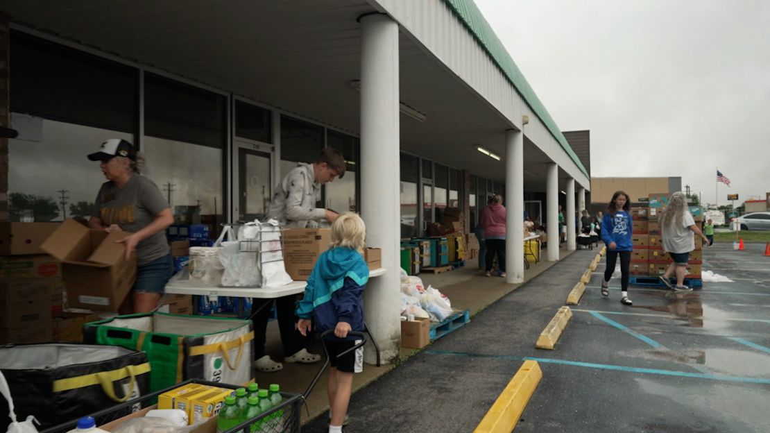 Volunteers at a food pantry in Marshfield, Missouri.
