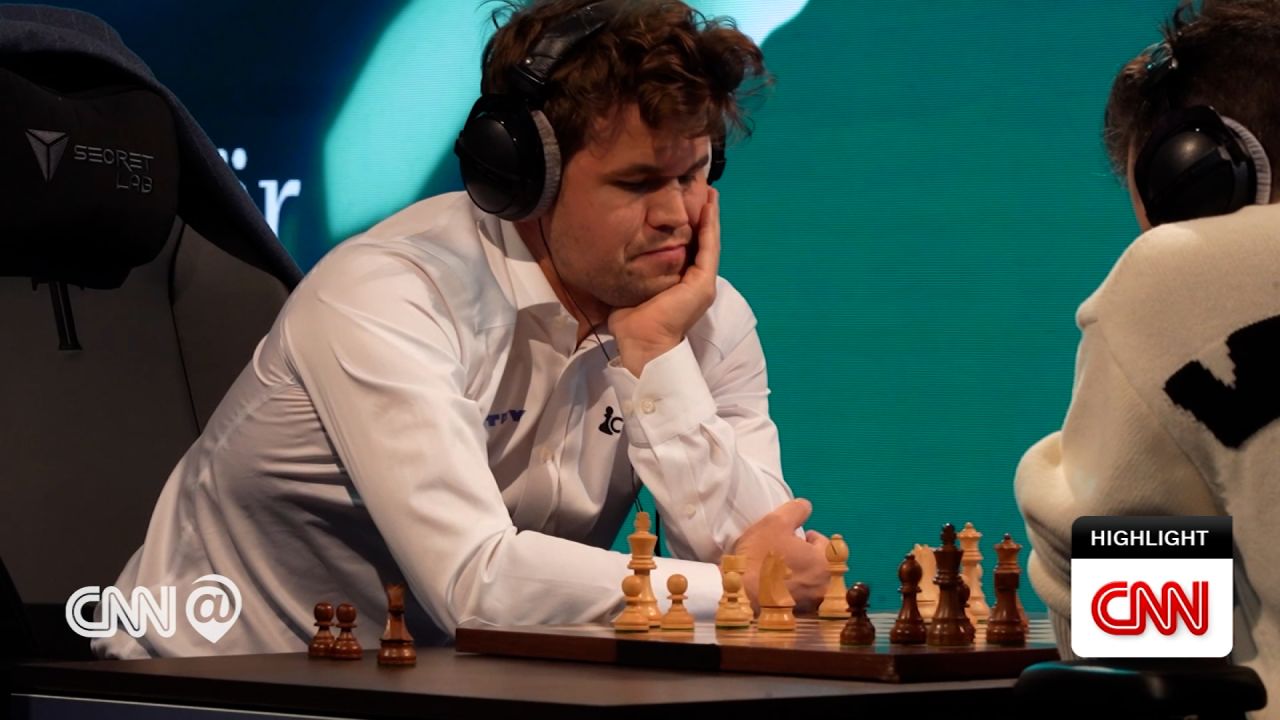 Magnus Carlsen bridges the gap between chess and esports