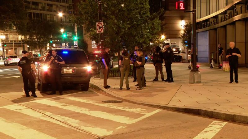 Federal agents gather in DC to enforce Trump-directed crackdown on homeless encampments | CNN Politics