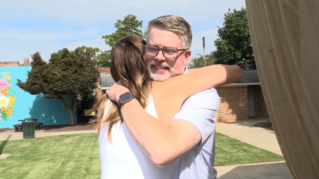 Half-siblings Summer McKesson and Jim Harris met in person for the first time on October 8.