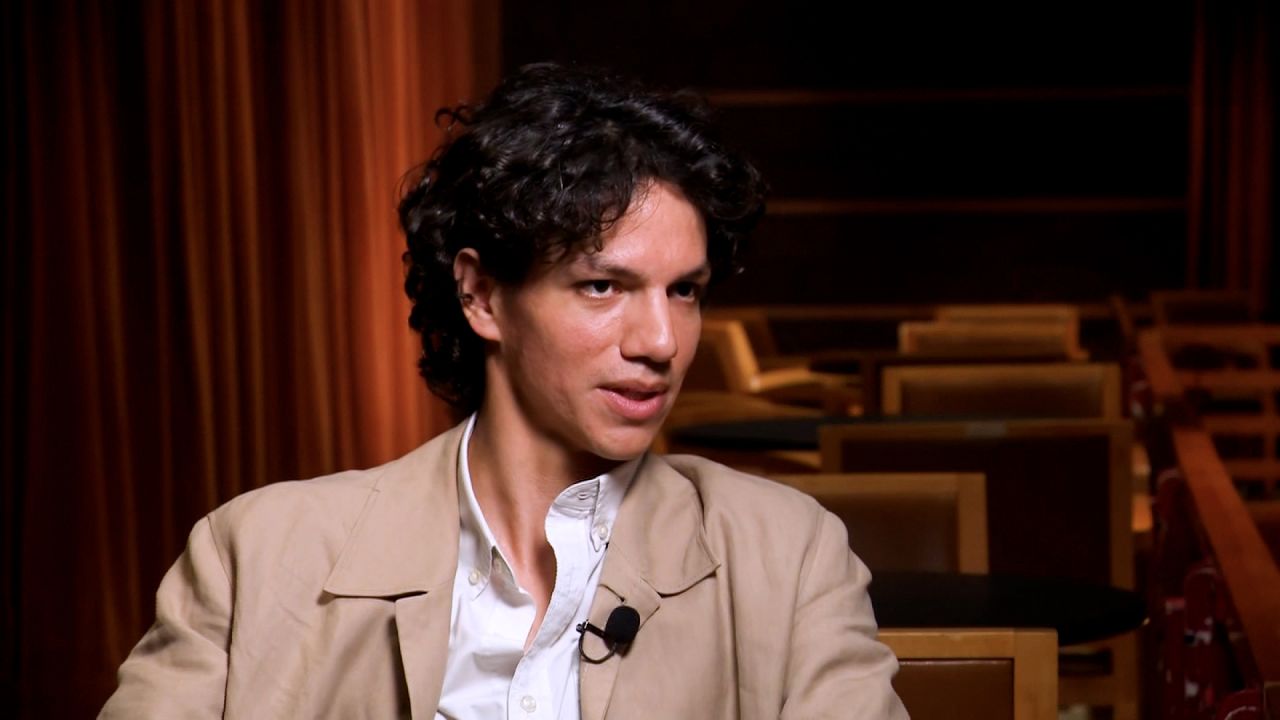 Still Isaac Hernández.jpg