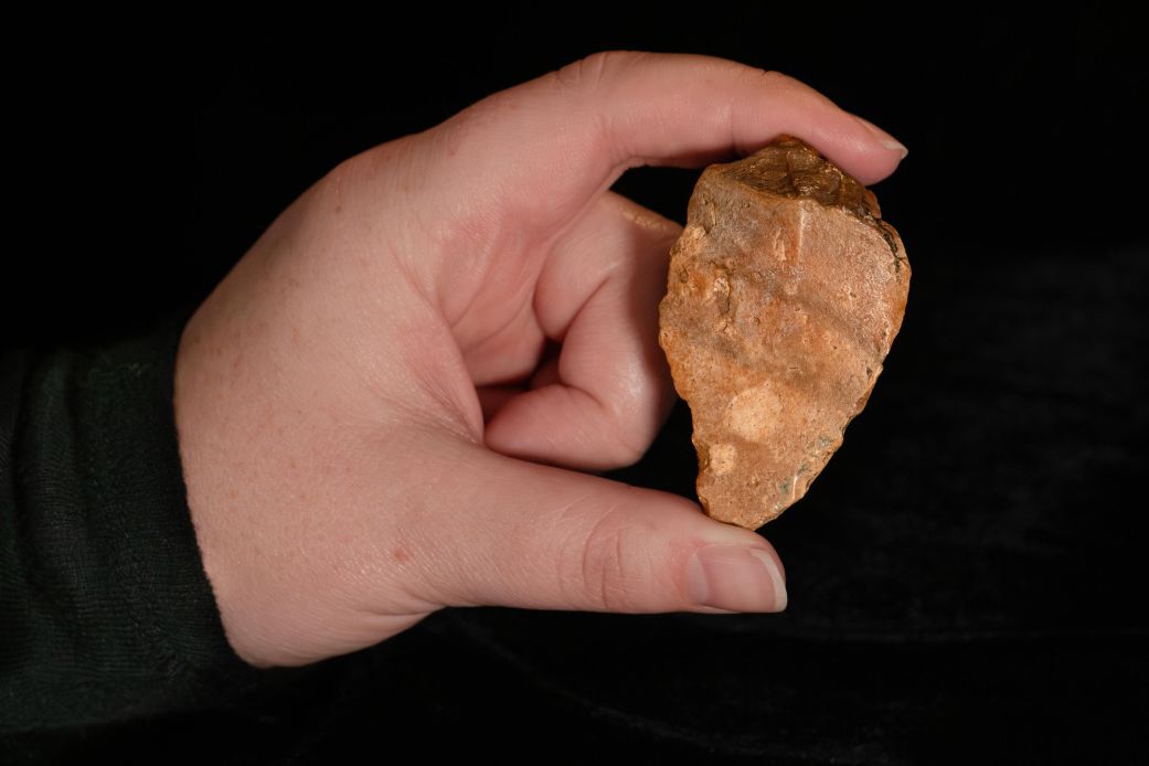 Stone tools found on the Indonesian island of Sulawesi are more than 1 million years old.