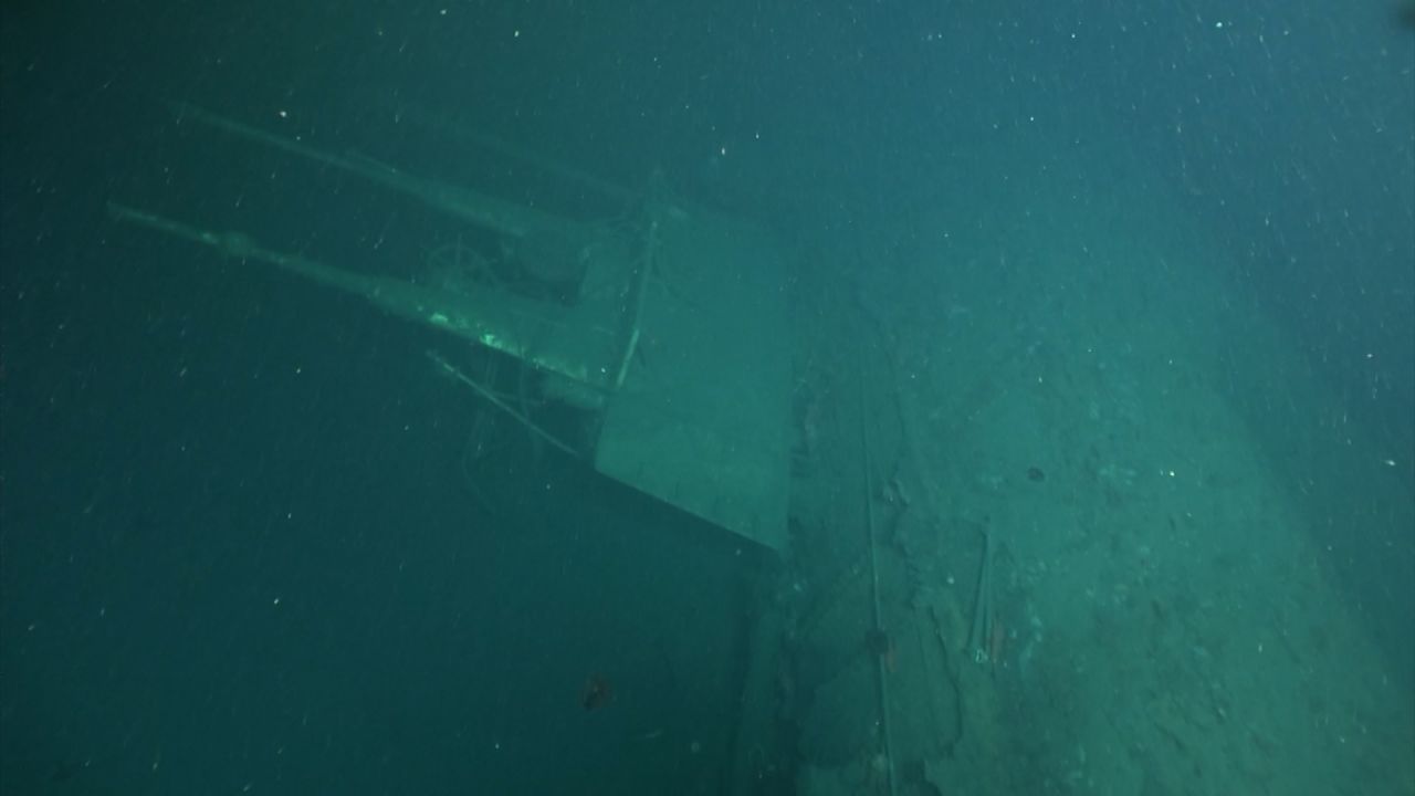 submarino 108 anios trax .00_01_17_28.Still002.jpg