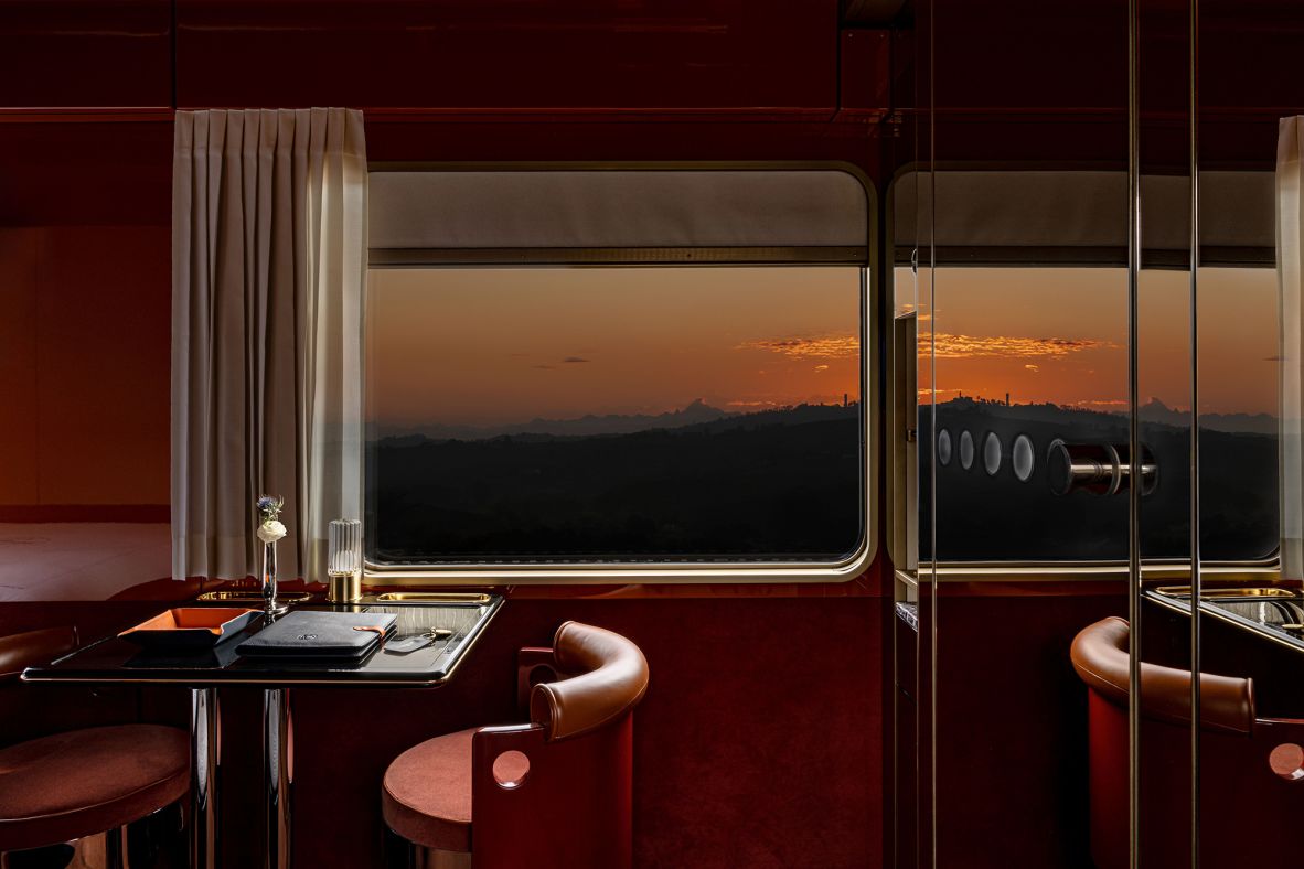 <strong>Suite</strong>: The train's suites are a luxurious 118 square feet.