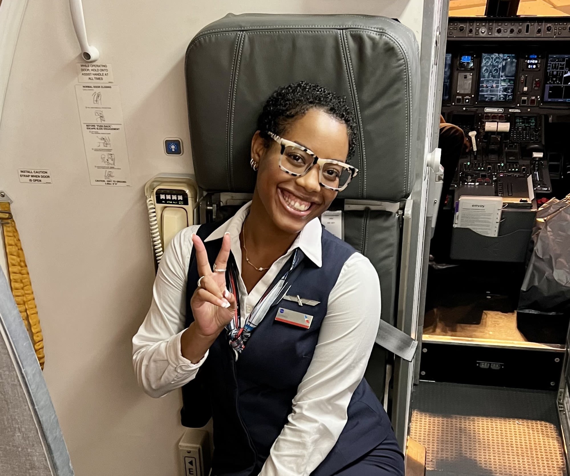 Flight Attendant Jobs  Mesa Airlines - Start Your Climb®