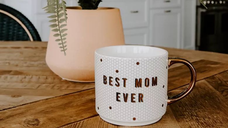 Sweet Water Decor Best Mom Ever White and Gold Honeycomb Tile Coffee Mug