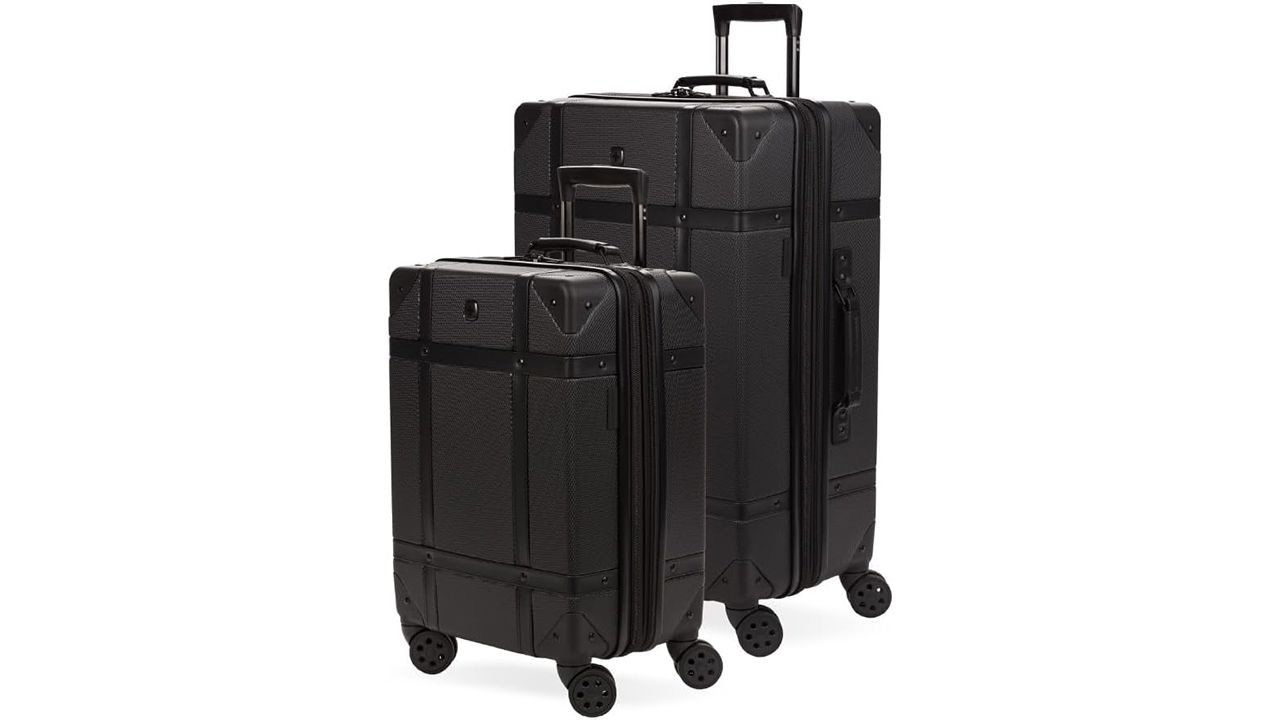 A photo of the SwissGear 7739 Hardside Luggage Trunk two-piece luggage set