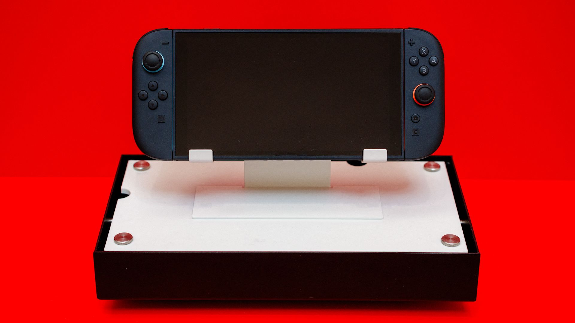 switch 2 thumb 1.jpg