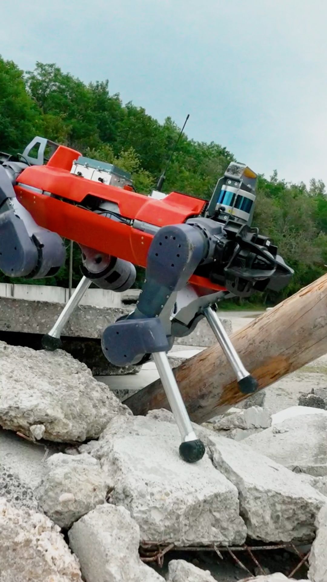 t4g robot clean thumb.jpg