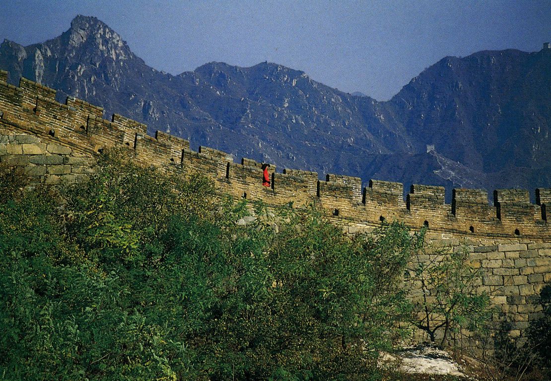 Abramović and Ulay each walked over 1,500 miles towards one another.