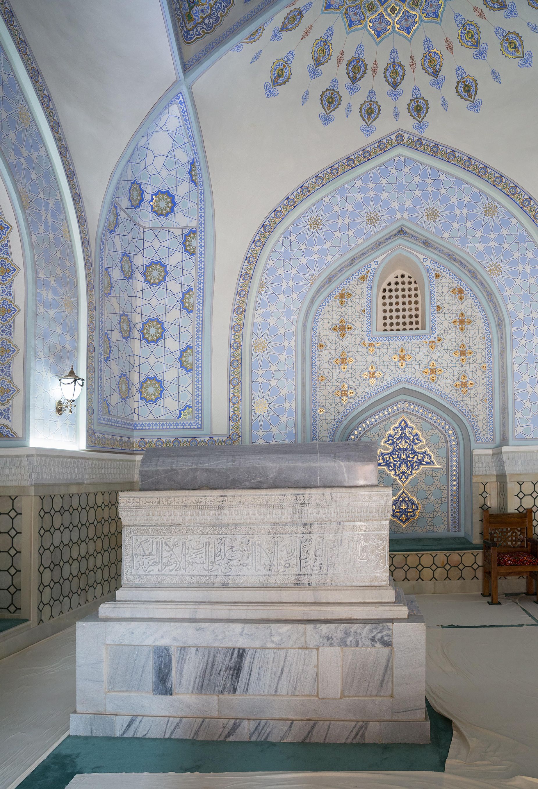 The Dorut Tilavat Complex in Shakhrisabz contains the mausoleum of Sheikh Shamsiddin Kulol.