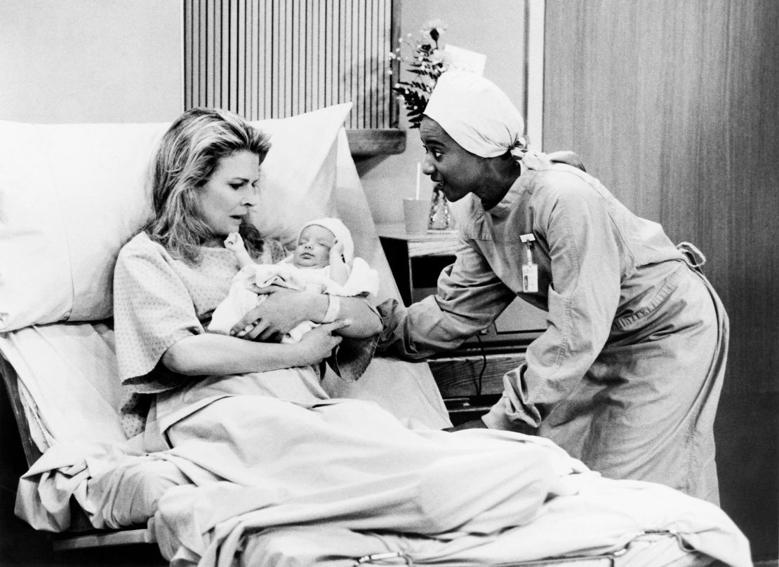 The character Murphy, played by Candice Bergen, is a driven, no-nonsense TV anchor who happens to be single. At the end of the third season, she becomes pregnant and decides to raise the baby alone.