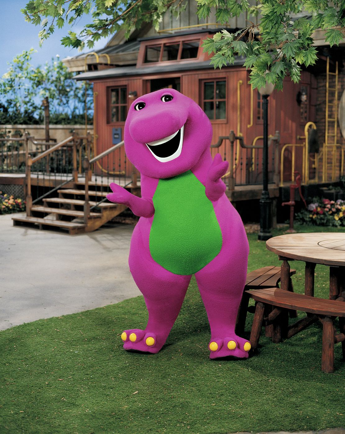 BARNEY AND FRIENDS, Barney the dinosaur, 1992- (c)Hit Entertainment.