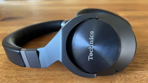 Technics EAH-A800-headphones-underscored-review-top-image