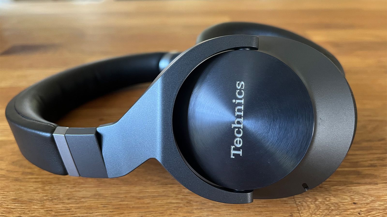 Technics EAH-A800 Review: Great Sound, Battery Life