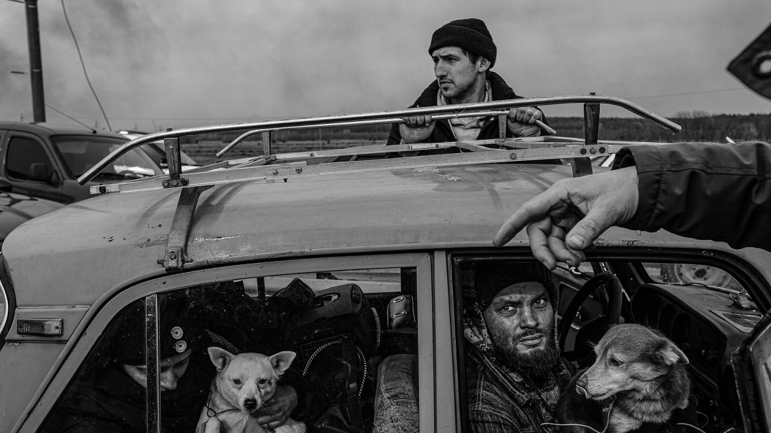 A photographer traveled 10,000 miles through Ukraine. This is what he saw