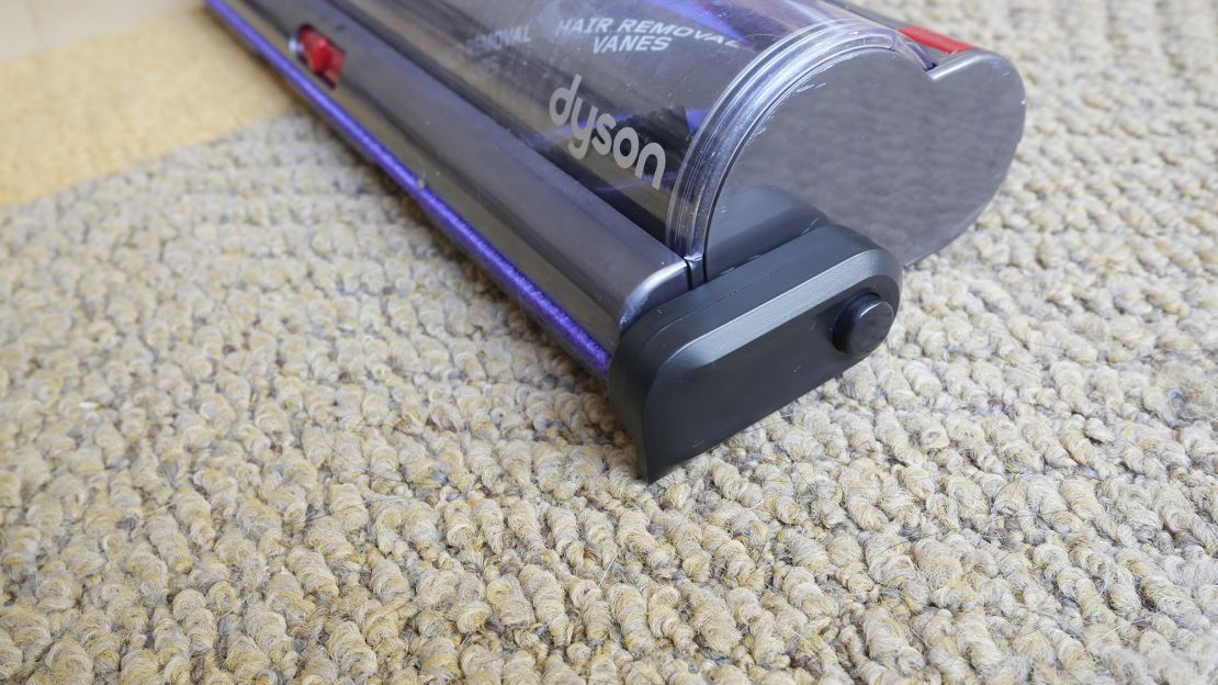 tewisefaok vacuum light cnnu 5.jpg