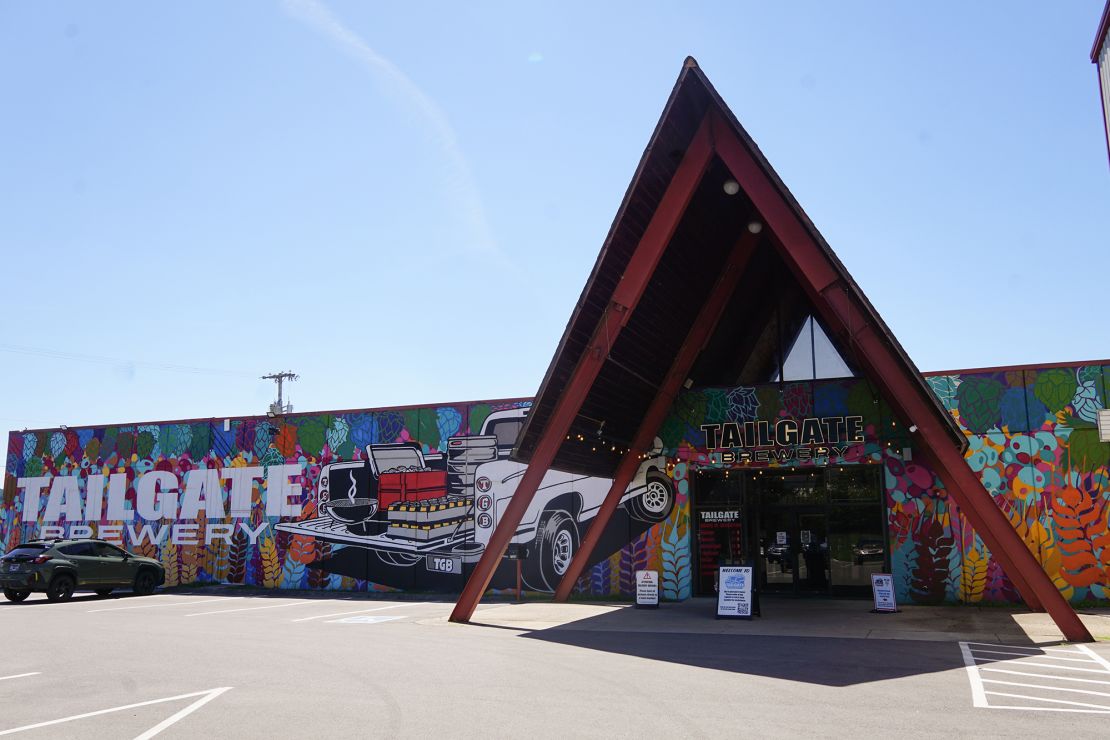 An exterior view of a TailGate location.