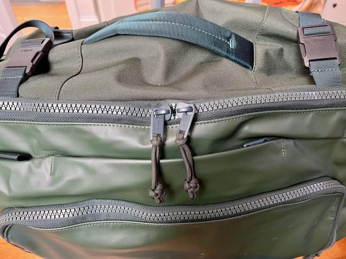 The Away FAR 45L backpack's zippers