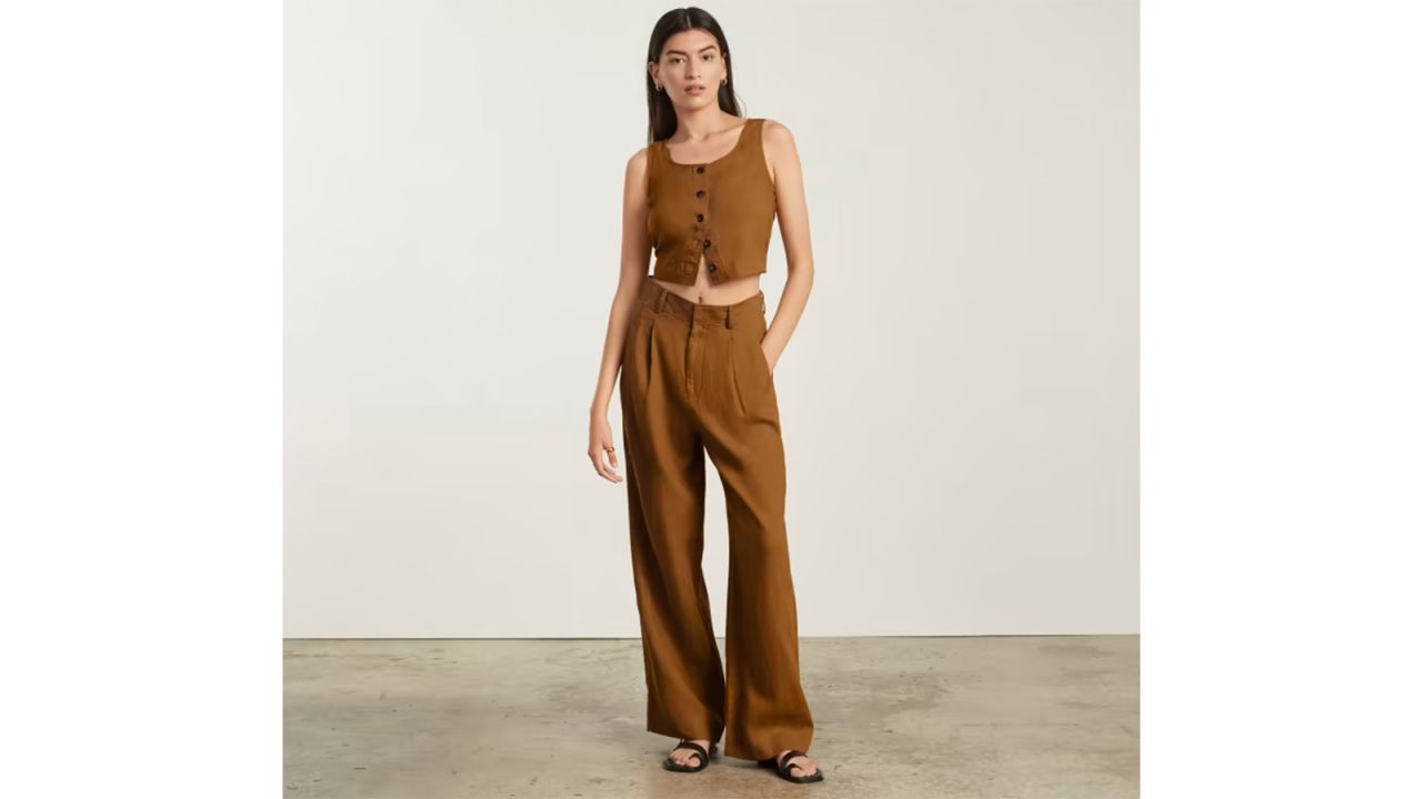 The Linen Button-Front Crop Tank and The Linen Way-High Drape Pant