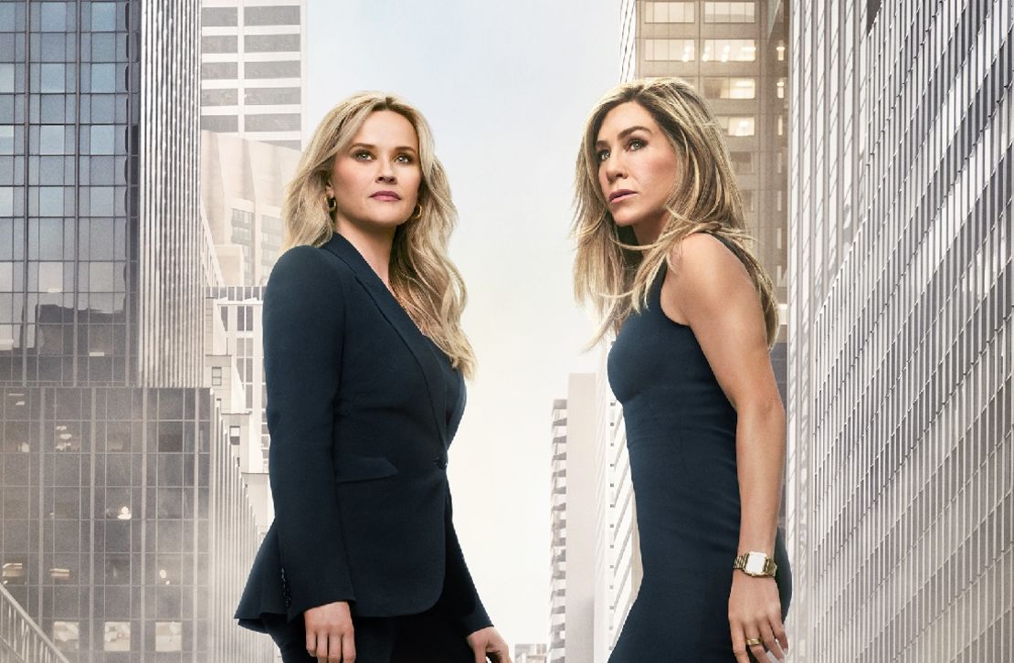 Reese Witherspoon y Jennifer Aniston en la temporada 4 de "The Morning Show".