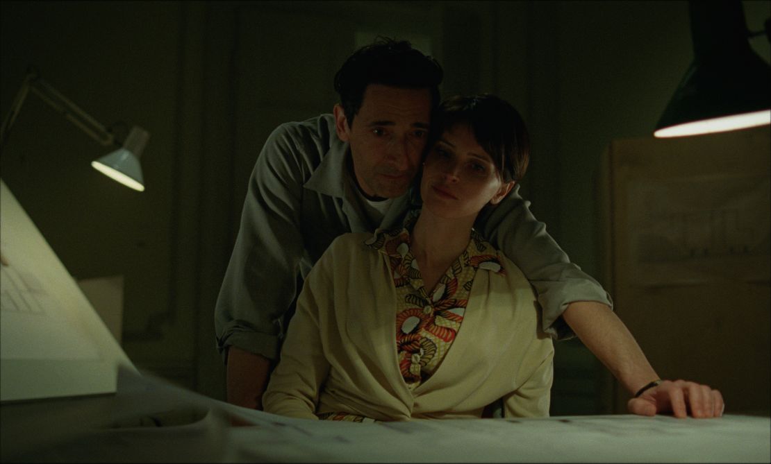 Adrien Brody and Felicity Jones play László and Erzsébet Tóth, Hungarian Holocaust survivors building a new life in midcentury Pennsylvania.