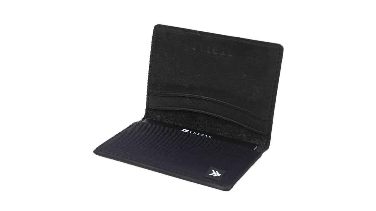 Thread bifold wallet cnnu.jpg