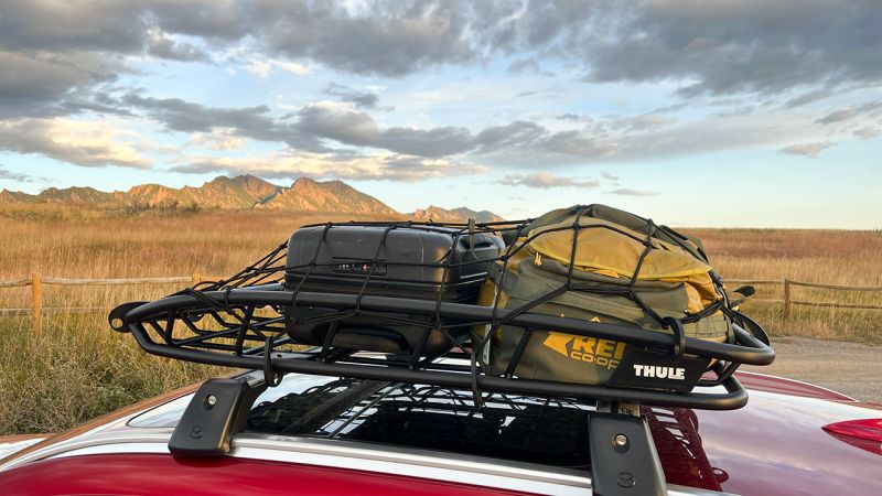 Thule roof discount rack and box