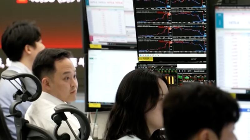 cnn.com - Mike Valerio - Trump's ceasefire announcement boosts global markets | CNN Business