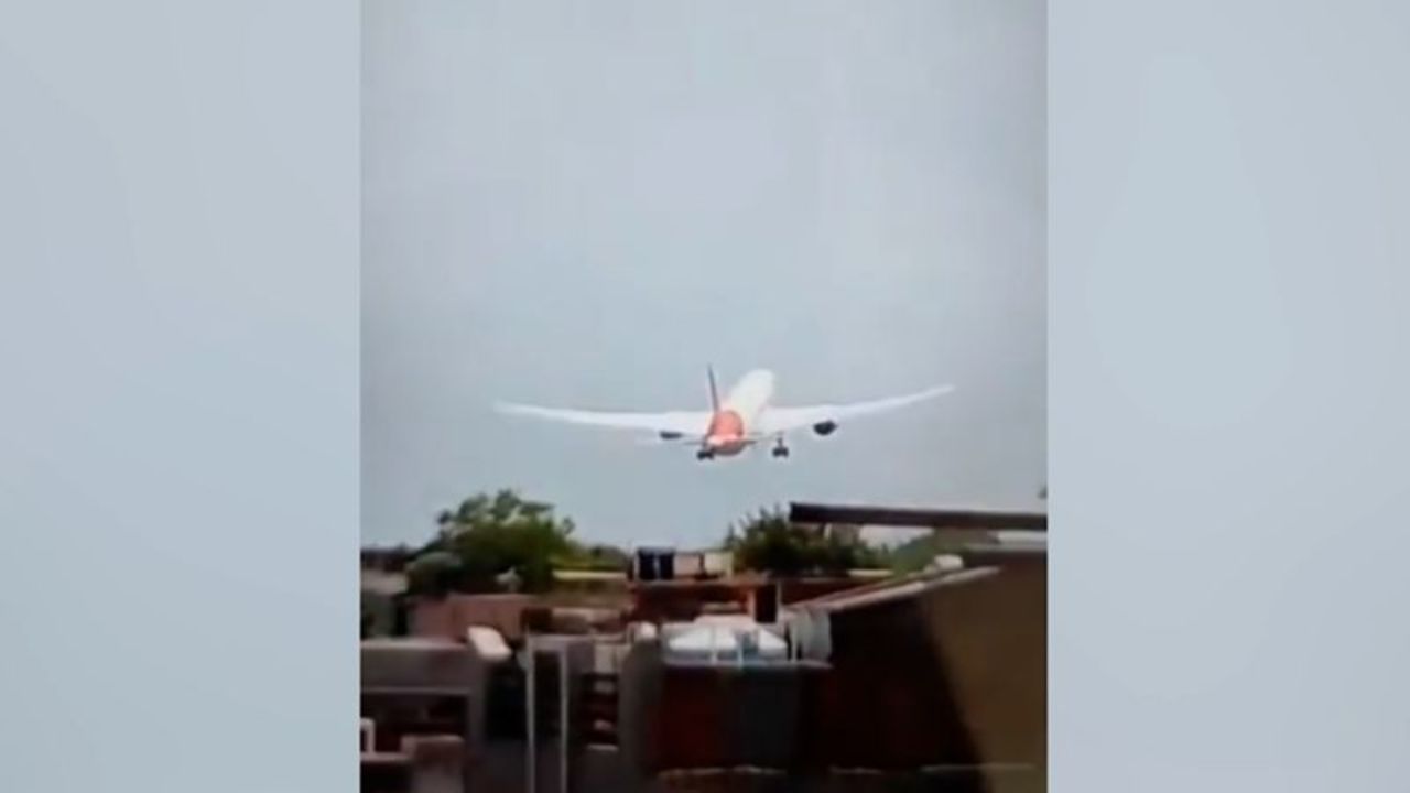 thumb avion.jpg