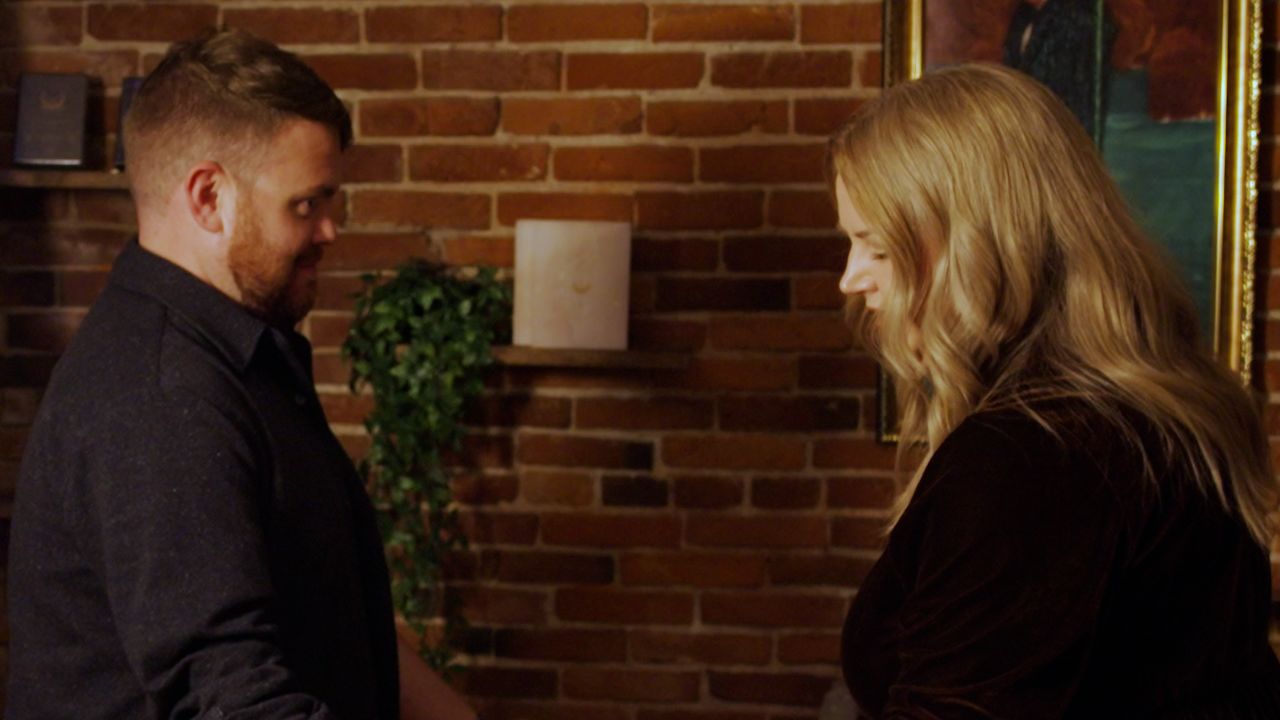 Donie O'Sullivan receives an energy clearing from a witch in Salem, MA