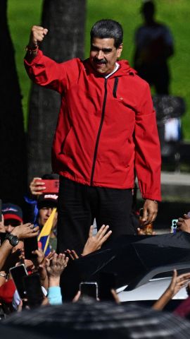 THUMB MADURO TRUMP SOT 1 VRTC.jpg