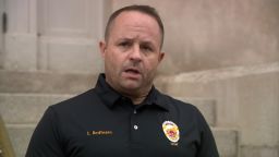 thumb policia.jpg