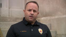 thumb policia.jpg