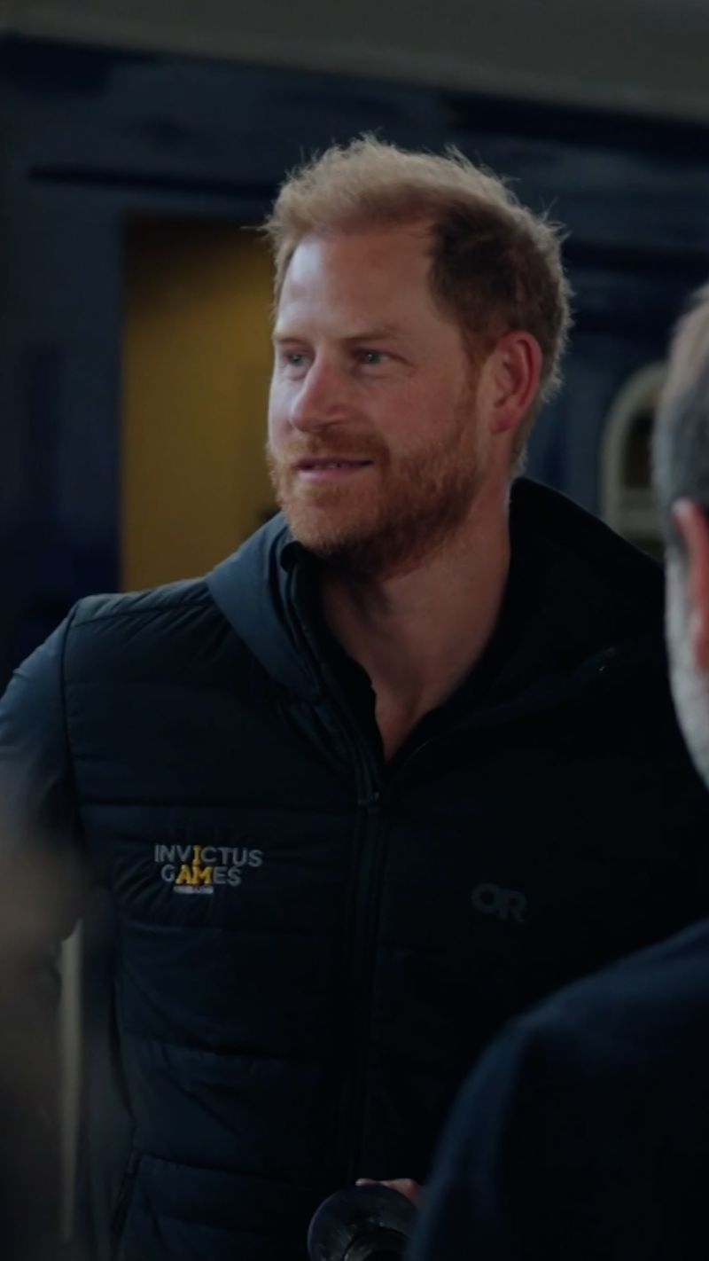 Prince Harry makes surprise visit to Ukraine | CNN