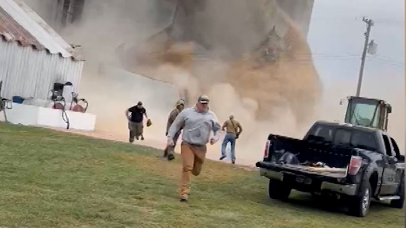 https://media.cnn.com/api/v1/images/stellar/prod/thumbnail-grain-bin-collapse-1-vrtc.jpg?c=16x9&q=w_800,c_fill