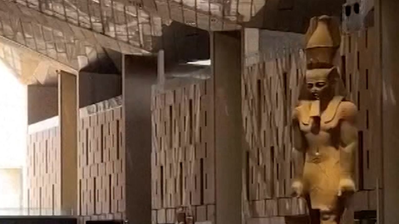 thumbnail grand egyptian museum 2 vrtc.jpg