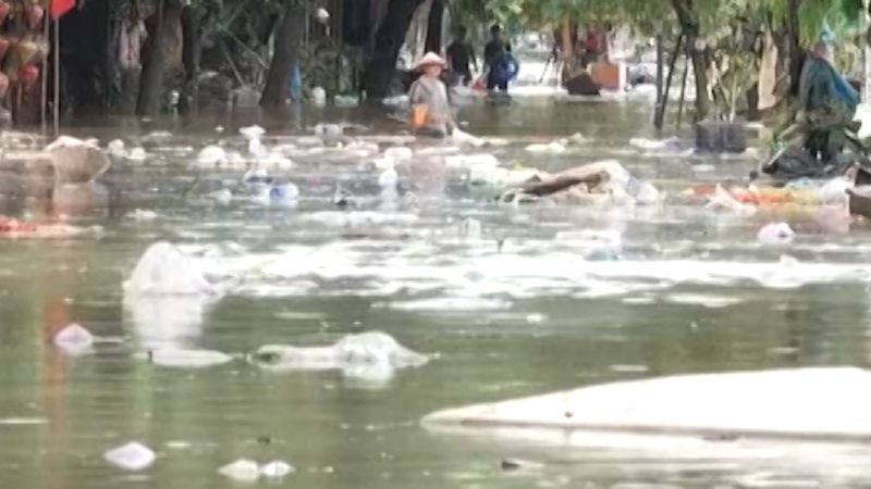 https://media.cnn.com/api/v1/images/stellar/prod/thumbnail-heavy-flooding-vietnam-2-vrtc.jpg?c=16x9&q=w_800,c_fill
