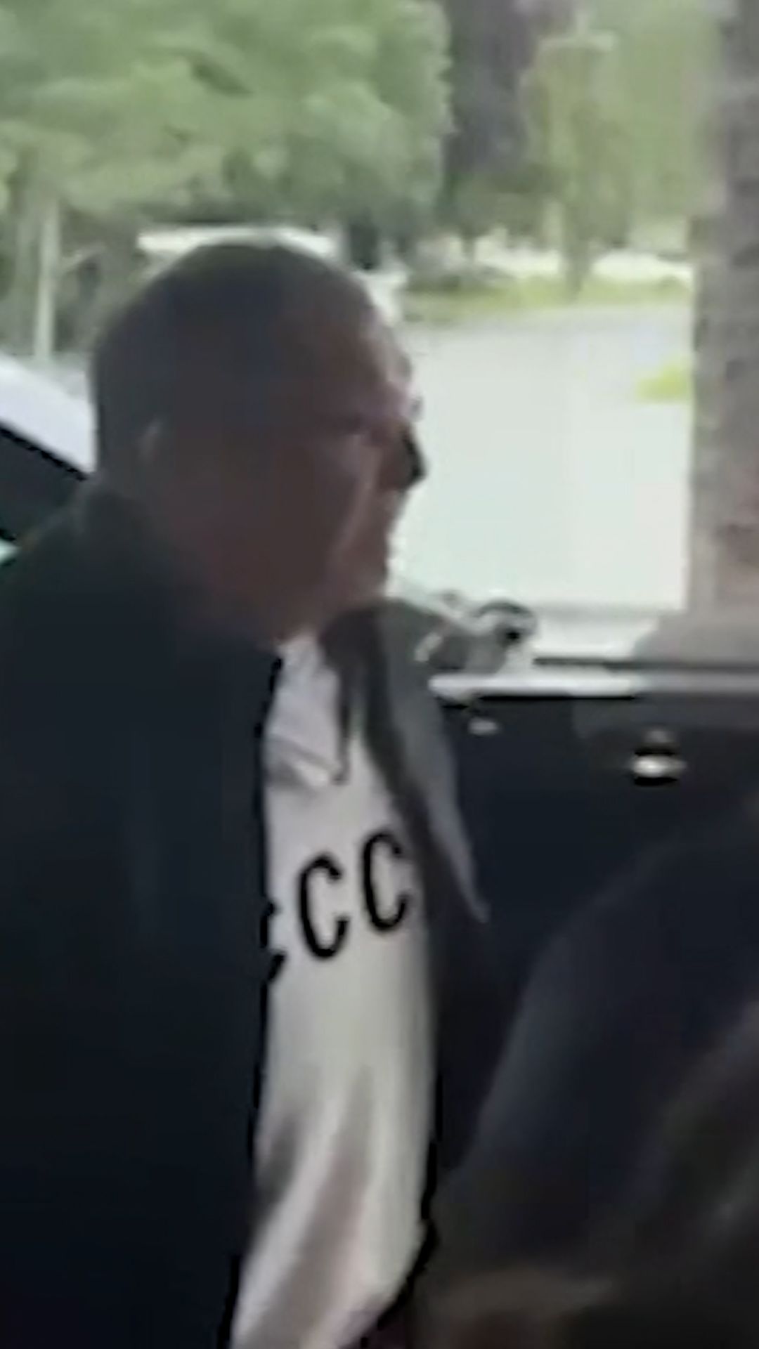 thumbnail lavrov sweater 2.jpg