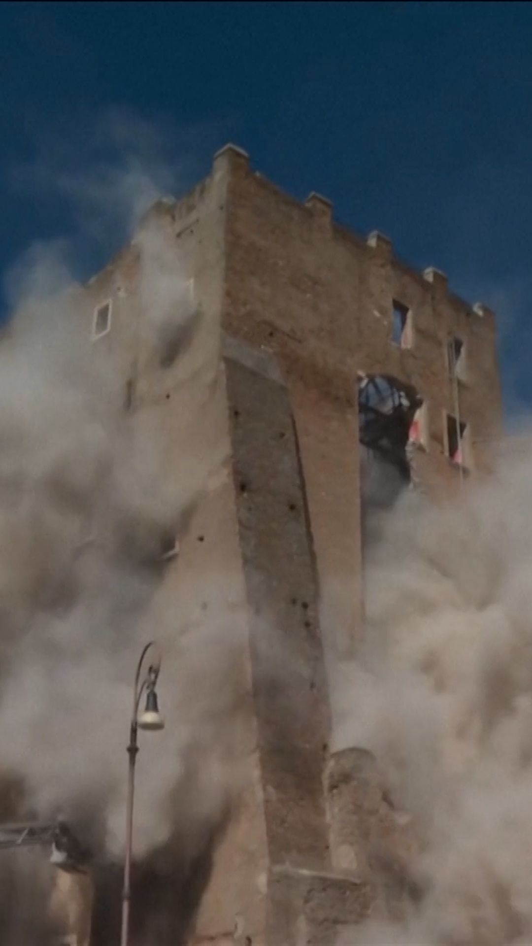 thumbnail rome tower partial collapse 1 VRTC.jpg